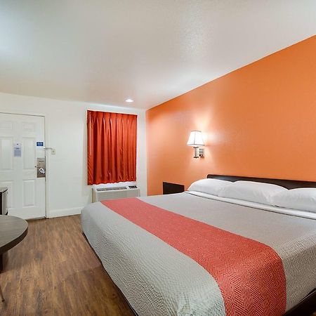 Americas Best Value Inn San Antonio Exteriör bild