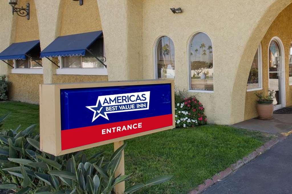 Americas Best Value Inn San Antonio Exteriör bild