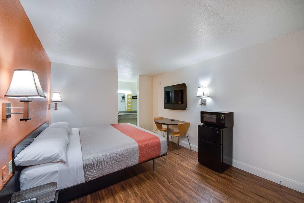 Americas Best Value Inn San Antonio Exteriör bild